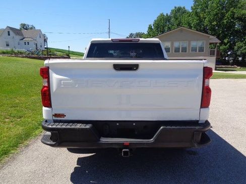 Used 2019 Chevrolet Silverado 1500 W/T w/ Trailering Package AWD/4WD image 4