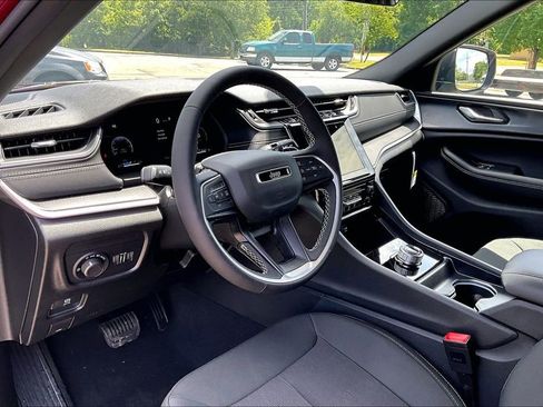 New 2026 Jeep Grand Cherokee L Laredo AWD/4WD image 6