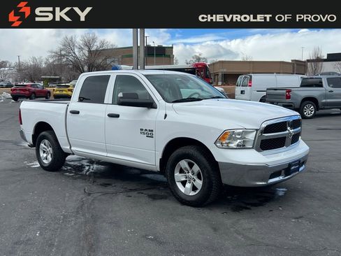 Used 2023 RAM 1500 Classic SLT w/ Trailer & Traction Group image 5