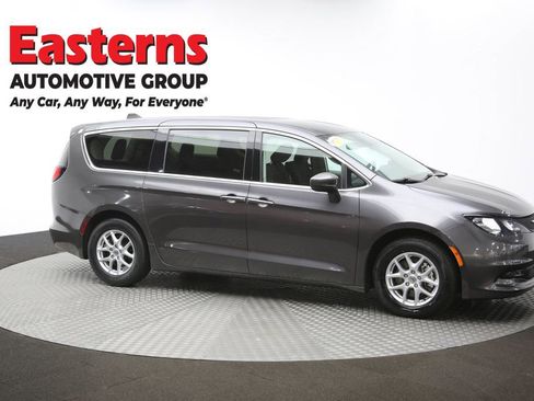 Used 2023 Chrysler Voyager LX image 47