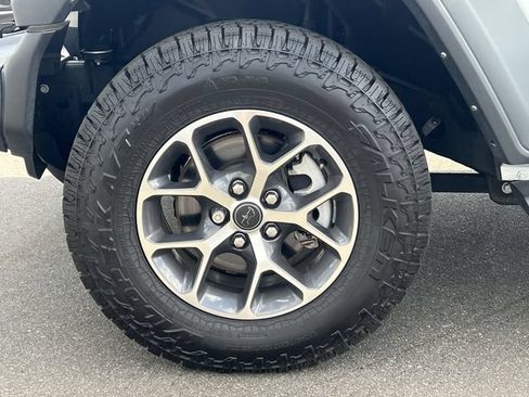 Used 2024 Jeep Wrangler Unlimited Sport AWD/4WD image 38