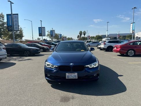 Used 2018 BMW 330i Sedan RWD image 1