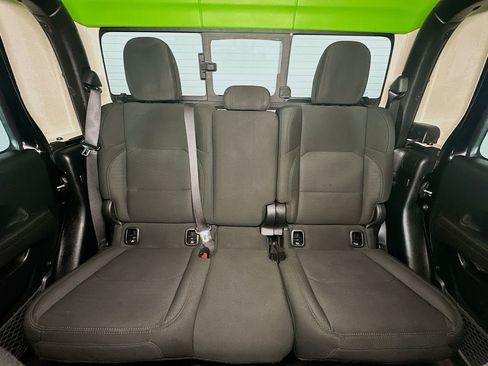 Used 2020 Jeep Gladiator Sport w/ Quick Order Package 24S image 13