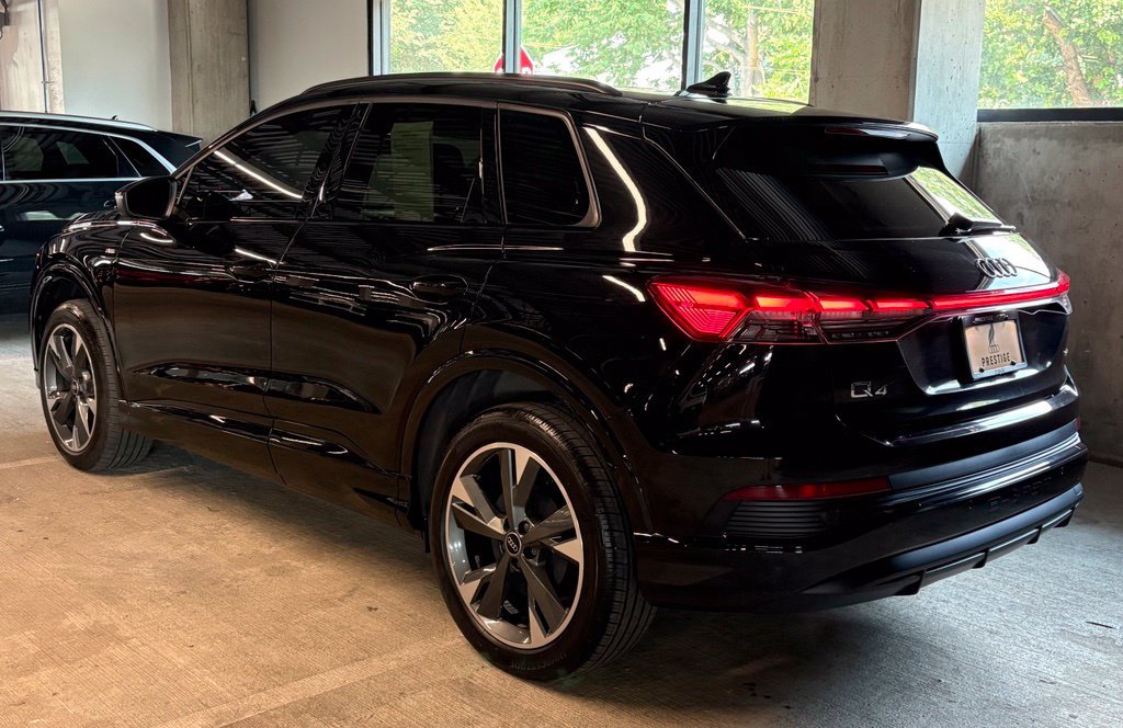 Used 2024 Audi Q4 e-tron Premium w/ Convenience Package AWD/4WD image 3