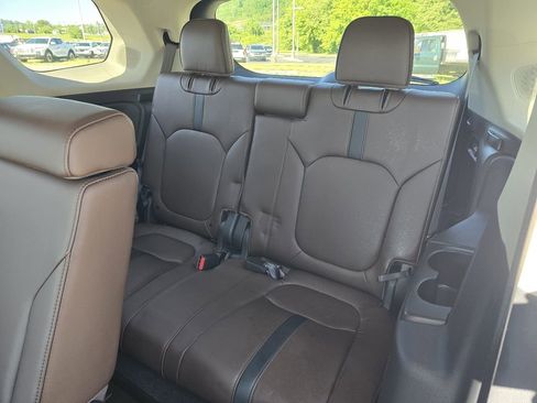 Used 2024 Honda Pilot Elite image 11