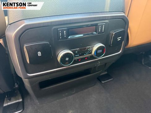 Used 2024 Ford Expedition Platinum image 38