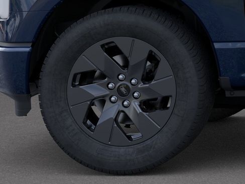 New 2025 Ford F150 Lightning Flash AWD/4WD image 19