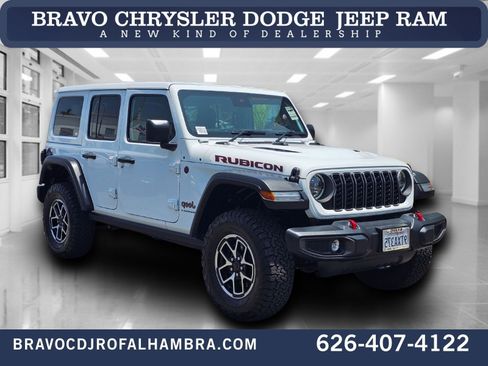 Used 2025 Jeep Wrangler Unlimited Rubicon w/ Safety Group AWD/4WD image 1