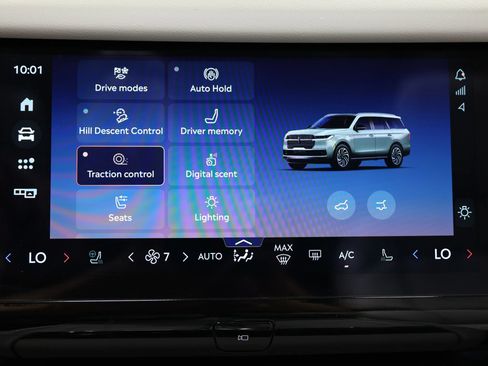 Used 2025 Lincoln Navigator Reserve AWD/4WD image 39