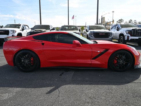 Used 2014 Chevrolet Corvette Stingray Coupe w/ Battery Protection Package image 11