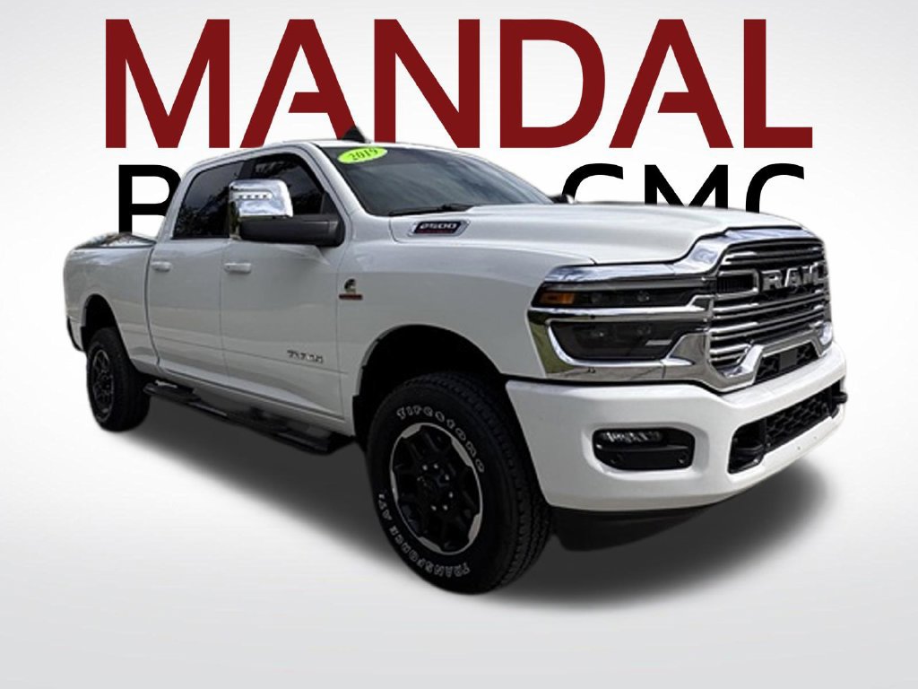 Used 2019 RAM 1500 Laramie AWD/4WD image 6