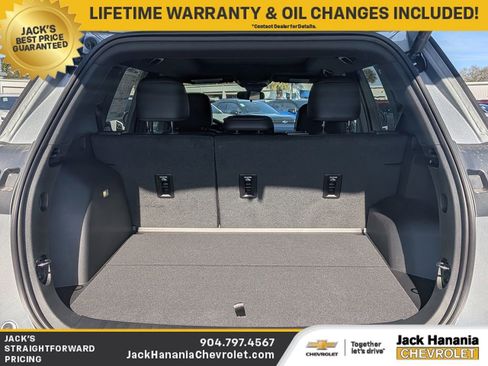 New 2026 Chevrolet Equinox RS w/ Convenience Package III AWD/4WD image 12