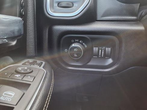 Used 2024 RAM 2500 Laramie image 17