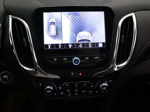 Used 2024 Chevrolet Equinox Premier AWD/4WD image 26