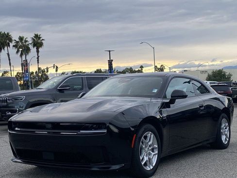 Used 2025 Dodge Charger Daytona R/T w/ Quick Order Package 25M R/T image 3