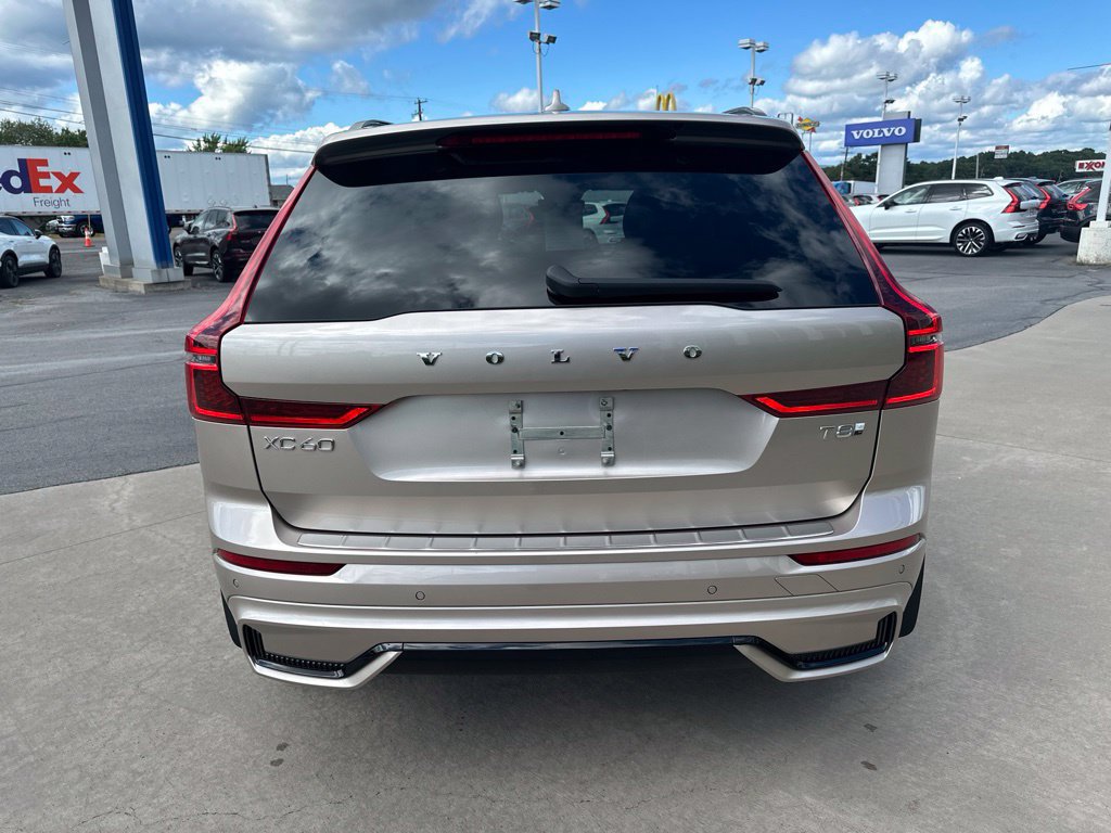 Certified 2026 Volvo XC60 T8 Plus w/ Protection Package Premier AWD/4WD image 6