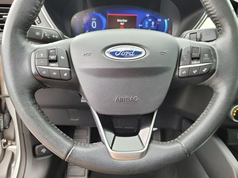 Used 2020 Ford Escape SE Sport image 12