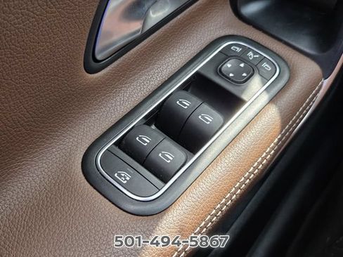 Used 2023 Mercedes-Benz CLA 250 4MATIC image 27