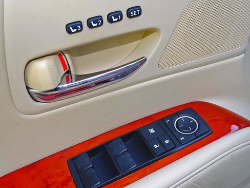 Used 2011 Lexus RX 350 2WD w/ Premium Pkg image 14