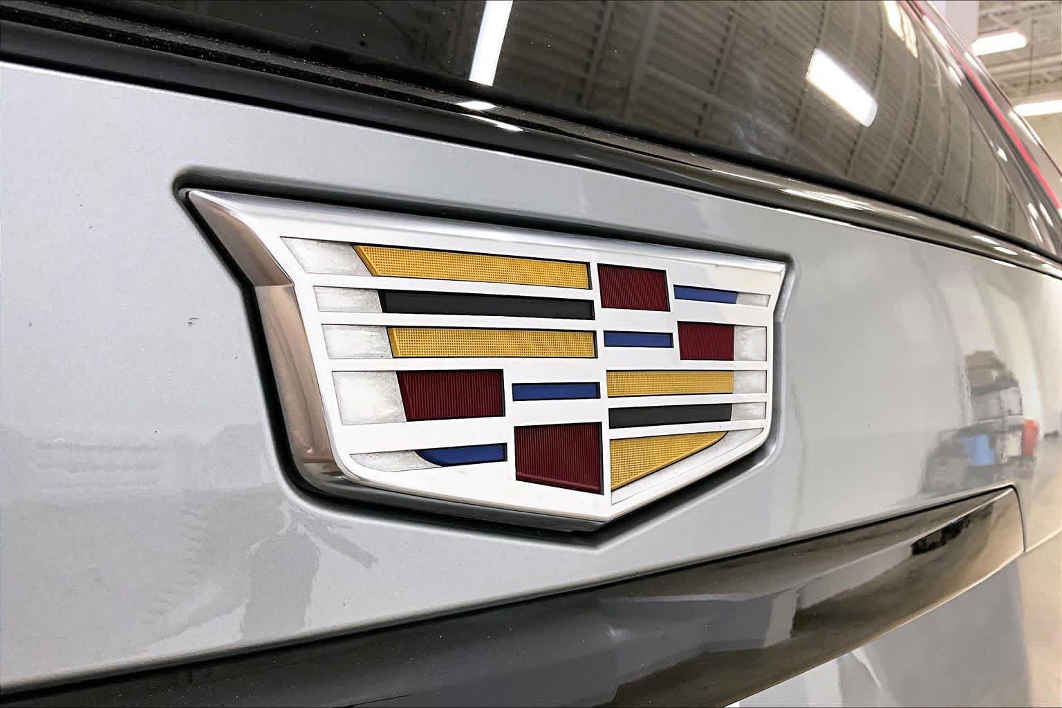 Used 2025 Cadillac Escalade Sport Platinum w/ LPO, Floor Liner Package AWD/4WD image 30