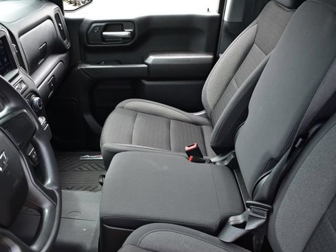Used 2025 Chevrolet Silverado 1500 Custom Trail Boss w/ Dark Appearance Package AWD/4WD image 26