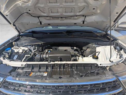 Used 2020 Ford Explorer XLT w/ Equipment Group 202A image 24