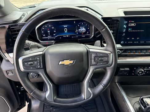 Used 2023 Chevrolet Silverado 1500 LTZ RWD image 16
