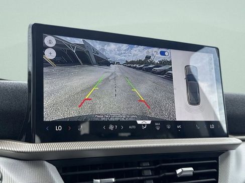 New 2025 Ford Explorer Active w/ Active Comfort Package image 23