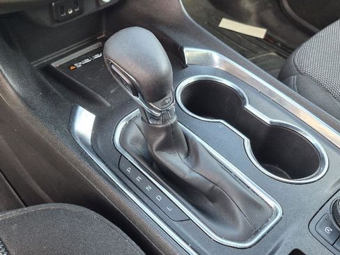 Used 2023 Chevrolet Traverse LT image 10