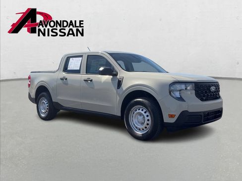 Used 2025 Ford Maverick XL w/ Equipment Group 102A image 9