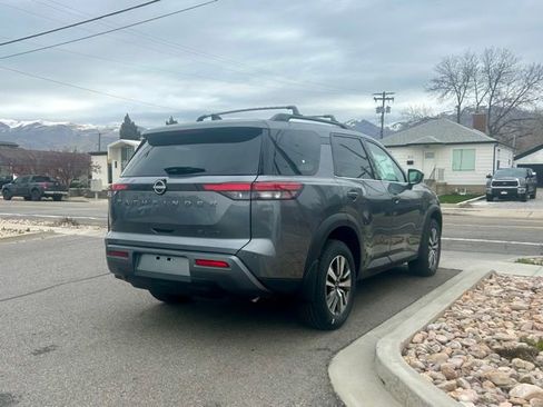 New 2026 Nissan Pathfinder SL AWD/4WD image 4