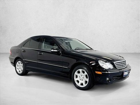 Used 2006 Mercedes-Benz C 350 Sedan image 3