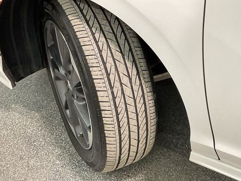 Certified 2024 Honda Odyssey Elite image 37