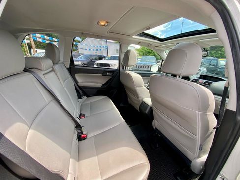 Used 2014 Subaru Forester 2.5i Limited w/ Popular Package #1 AWD/4WD image 10