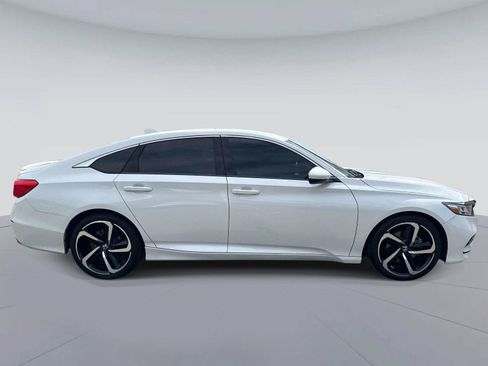 Certified 2019 Honda Accord Sport image 2