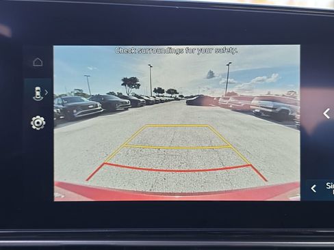 New 2025 Hyundai Elantra SEL image 21