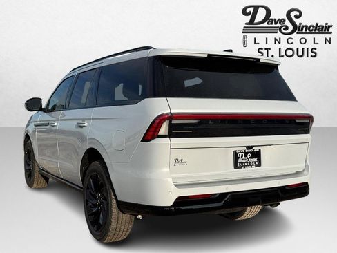 New 2025 Lincoln Navigator Reserve w/ Jet Appearance Package image 7