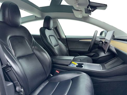 Used 2023 Tesla Model 3 Standard Range image 34