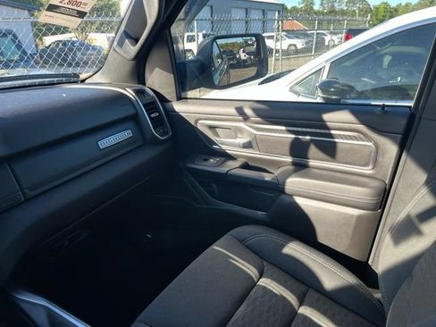 Used 2025 RAM 1500 Big Horn AWD/4WD image 9