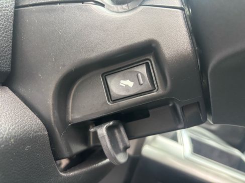 Used 2014 RAM 1500 Limited image 17