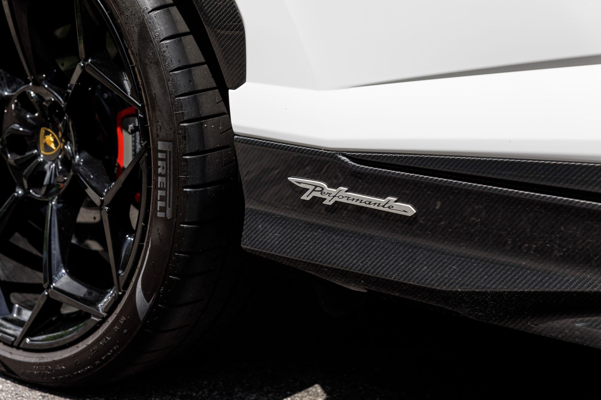 Used 2024 Lamborghini Urus Performante AWD/4WD image 42