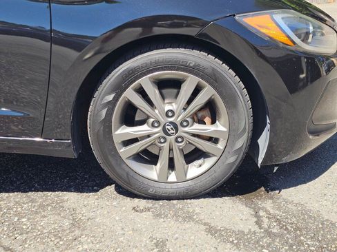 Used 2018 Hyundai Elantra SEL FWD image 9