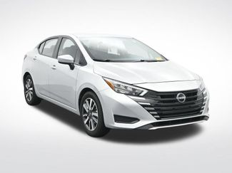 Used 2025 Nissan Versa SV FWD video 3