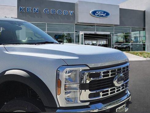 New 2026 Ford F450 XL w/ XL Chrome Package image 1