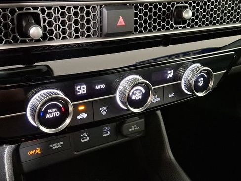 Used 2025 Honda Civic Sport image 17