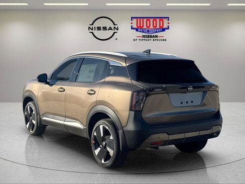 New 2026 Nissan Kicks SR FWD image 5