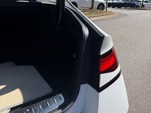 Used 2025 Genesis G90 3.5T image 10