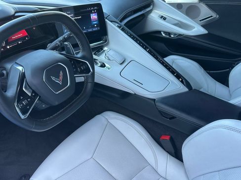 Used 2024 Chevrolet Corvette Stingray Preferred Conv w/ 2LT RWD image 11