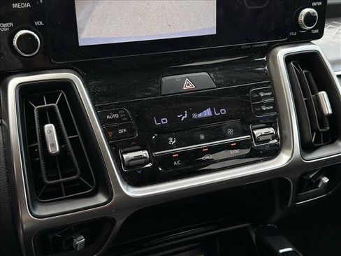 Used 2023 Kia Sorento S FWD image 13