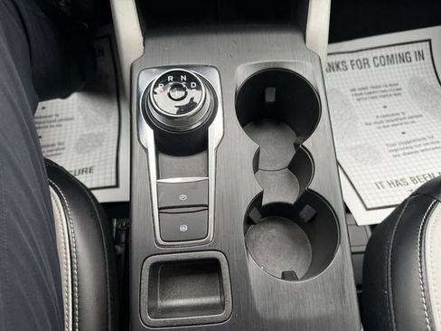 Used 2024 Ford Escape SE FWD image 24